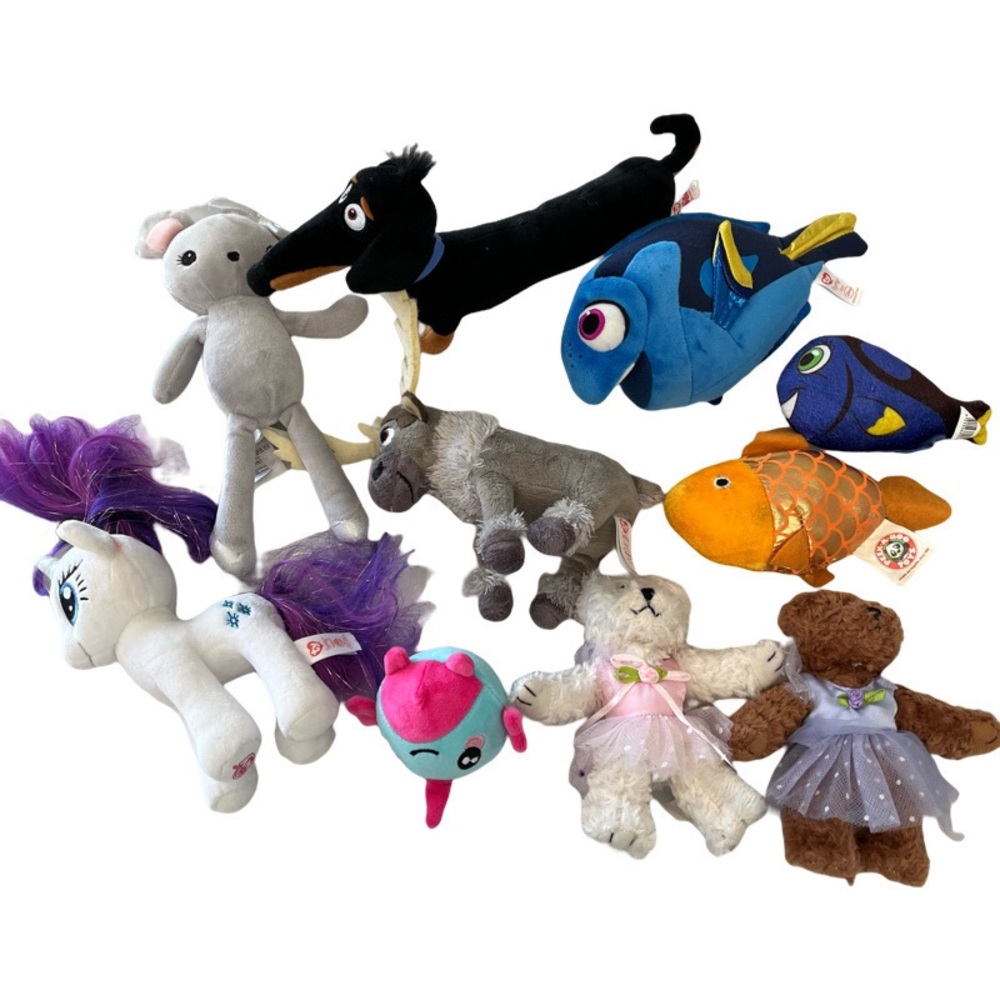 Childrens soft toy bundle